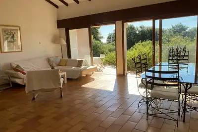 Image de Villa de 220 m2 donnant sur un jardin de 1500 m2