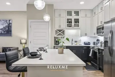 Image de Reluxme | Luxury 1br Condo in Uptown Charlotte