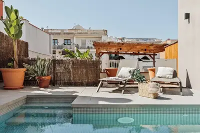 Image de Tinghir - 2 bedrooms and pool in Gràcia