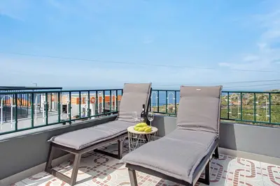 Image de Appartement \"Estrela House\" avec vue sur la mer, terrasse privée et Wi-Fi