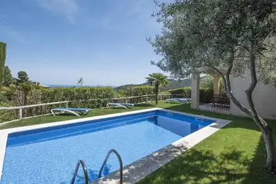 Villa \"Flor Begur\" avec vue sur la mer, piscine privée et Wi-Fi