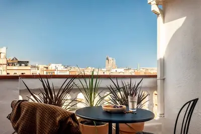 Image de Hassi - 2 bedrooms and terrace in Gràcia