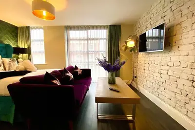 Image de Modern Apartment -Parking & WiFi