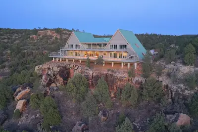 Image de Teepee Lodge at giant ranch with horses & firearms & trailrides, New Mexico