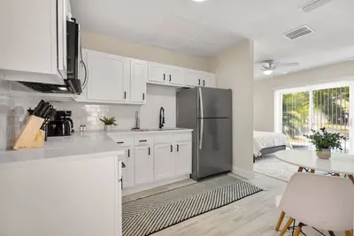 Image de Spacious Sarasota 5 Br Home w/ Heated Pool & Spa