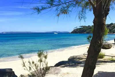 Image de Appartement Hsh élégant et romantique à 35 mn des plus belles plages du Var