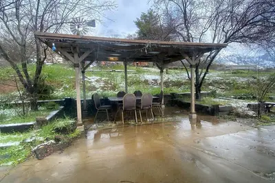 Image de Beautiful 3 Bedroom House Bbq near Sequoia \/Kings Np