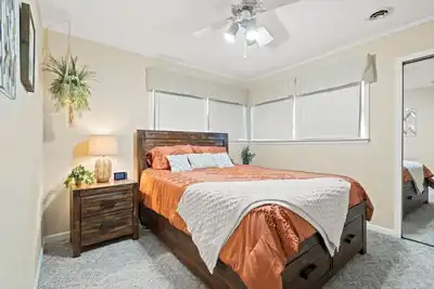 Image de Cardinal Cottage Retreat! 4 Homes Away from beach!