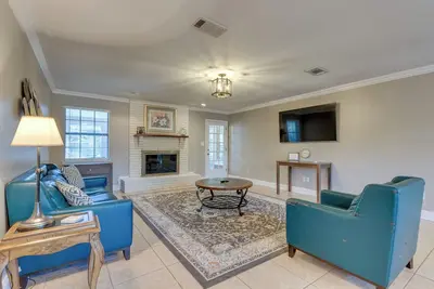 Image de Tranquil Pensacola Vacation Rental with Fire Pit!