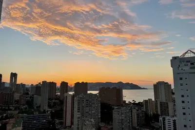 Image de Traveler’s Beach Apartment with sea view, free coffee and parking