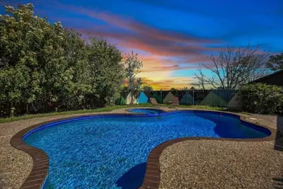 Image de Joyful Hawaii Amazing Pool 4BRs Home in Missouri city- super highway accessible