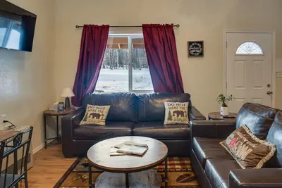 Image de Soldotna Vacation Rental ~ 8 Mi to Kenai River!