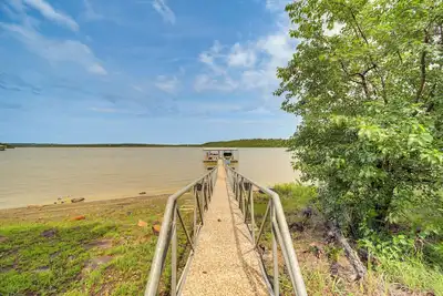 Image de Lakefront Eufaula Vacation Rental w\/ Private Dock