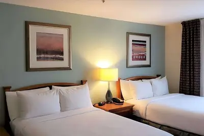 Image de Best Place to Enjoy! Kid-friendly Accommodation w/ Free Breakfast! Pool Onsite!