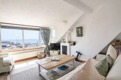 The Penthouse @ No 5, family friendly in Lyme Regis
