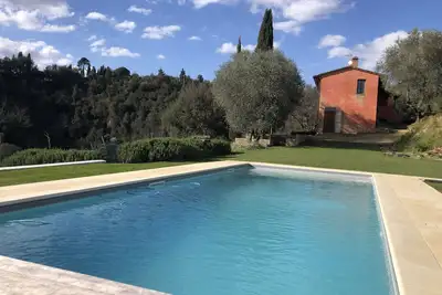 Villa toscane privative avec piscine 4X12m