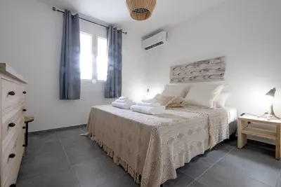 Image de Appartement à 150m de la plage, navette et commerces