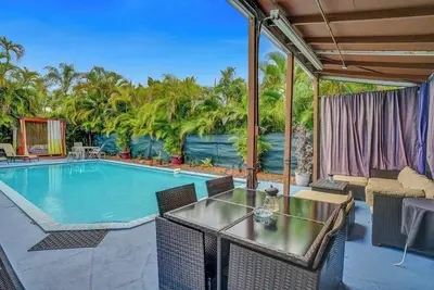 Image de Stunning 5br Villa w/ Luxe Cabana & Heated Pool