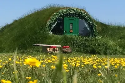 Image de Romantic Rural Break In Countryside Castle Grounds