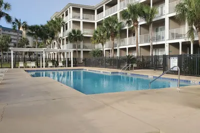 Image de Top Floor Corner Condo with sweeping views of Perdido Key 100ft to the Beach!