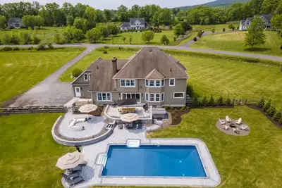 Image de Luxurious 6bd Mountain Home w/Heated Pool, Hot Tub & Firepit