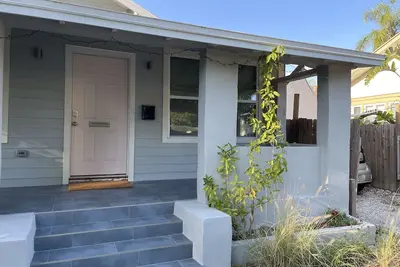 Image de Bungalow in Historic Kenwood