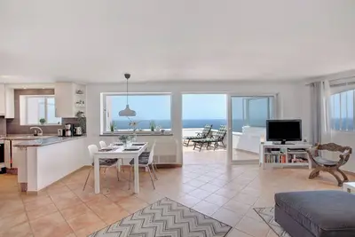 Image de Appartement de vacances 'Appartement Seaside' avec vue sur la mer, Wi-Fi et climatisation