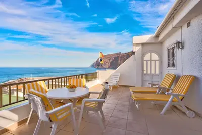 Image de Appartement de vacances \"Los Gigantes vue sur mer\" près de la plage avec piscine partagée et Wi-Fi