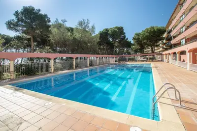 Image de Appartement 'Salines' avec piscine partagée, balcon et climatisation