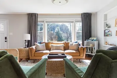 Image de 3br Cozy Raleigh Ranch | Fire Pit + Fenced In Yard