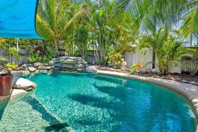 Image de Ultimate heaven of comfort and relaxation. Entire house, large private pool.