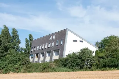 Image de Haus Dortmund - Haus Dortmund FeWo 1 - Comfortable vacation apartment in Cuxhaven with