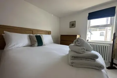 Suitely Upper Park Place