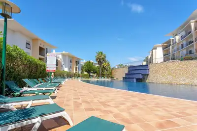 Image de BnB Homes Appartement avec vue sur l’océan, terrasse, 2 piscines, tennis