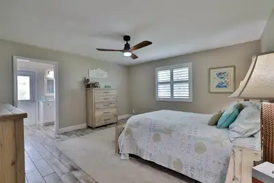 Image de Beautiful home on the Intracoastal Rose Bay. 5 minutes from the beach