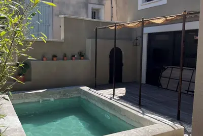Image de A dix minutes d'Avignon et Isle sur Sorgue, au cœur du village, Villa de charme