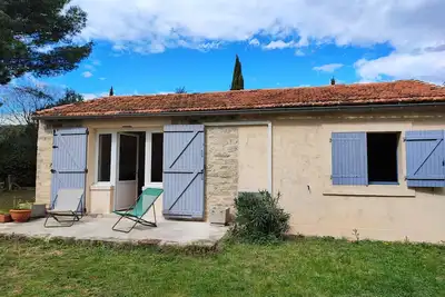 Image de Maison dans un grand jardin