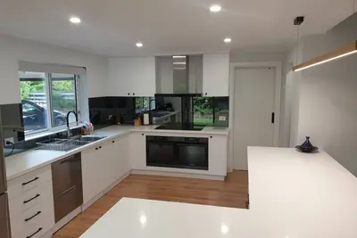 Image de Spacious house 2 min walk from town and backs onto Ovens River