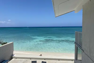 Image de Enjoy Sunsets at Cayman Reef Resort - 7 Mile Beach