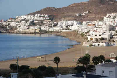 Image de Apartment 30m from the beach.