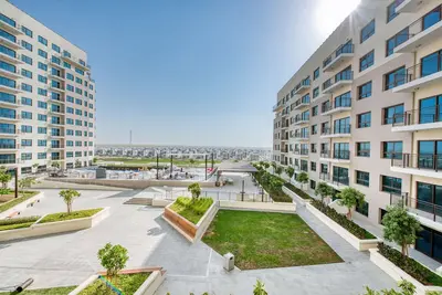 Image de Exquisite 2br at Golf Views, Emaar South Madinat Al Mataar by Deluxe Holiday Homes