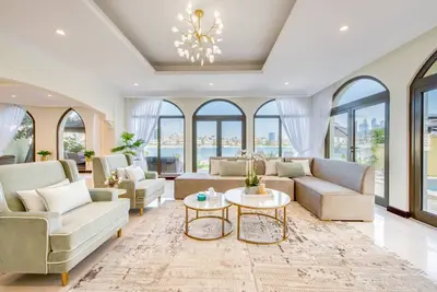 Image de Prestigious 5br Villa with AsstRm and Private Pool in Frond O Palm Jumeirah