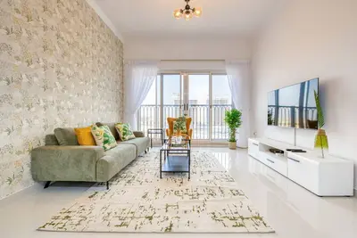 Image de Sunny 1br at Canal Residences West Dubai Sports City by Deluxe Holiday Homes