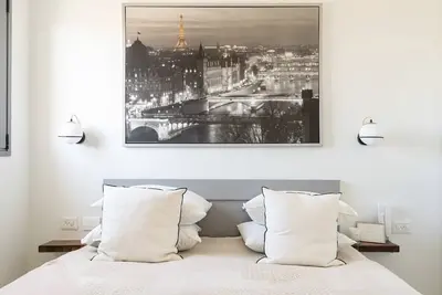 Image de 1 Bedroom Savyon View - Isrentals