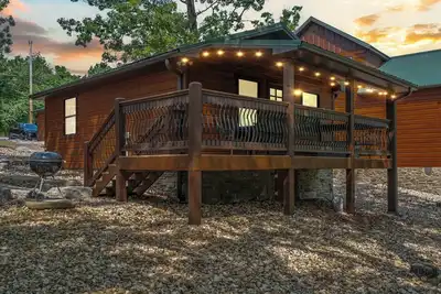Lakefront cabin by Sdc with boat slip!