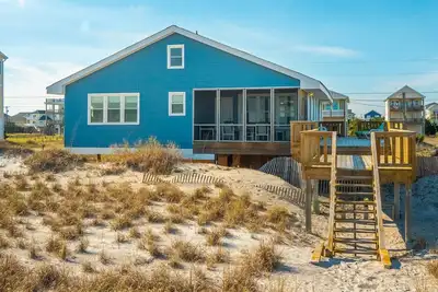 Image de The Caroline | Oceanfront Private Home!