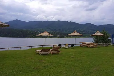 Image de Incredible room with lake view at Lake Colibita, next to the lake.