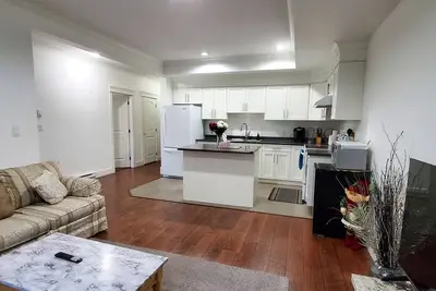 Image de Private, Clean 1 bedroom basement suite