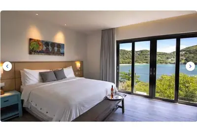 The view is superb! Just steps away from the pool. . . and the sea.