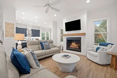 Image de New Construction Just Listed May 2023! 6 bedroom home on Fripp Island